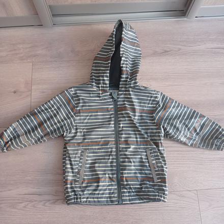 Bunda do dažďa, lupilu,104