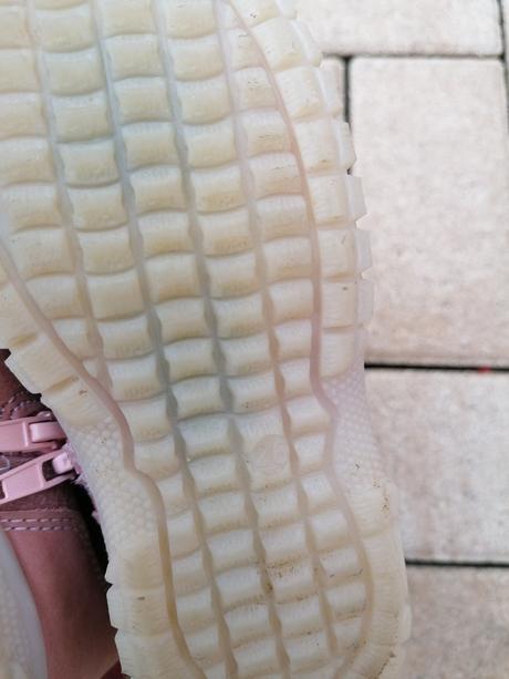 Krasne zimne cizmy, 26