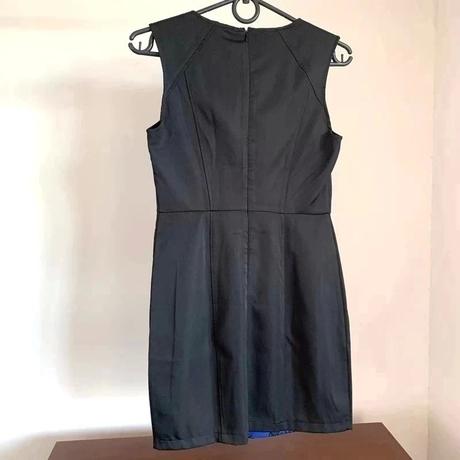 Fialovo-cierne kratke saty, s