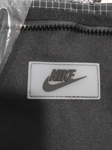 Športové ľadvinky nike, nike