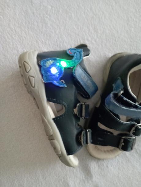 Svetielkujúce sandálky dd step, d.d.step,21