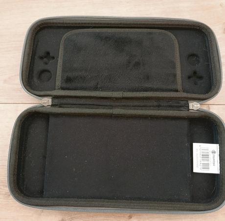 Cestovné puzdro tomtoc pre nintendo switch,
