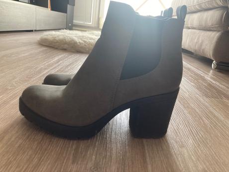 Cizmicky, graceland,36