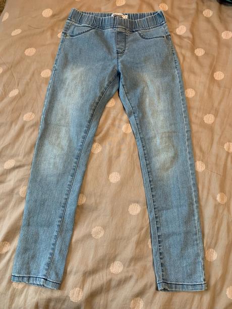 Džegíny, piazza italia,140