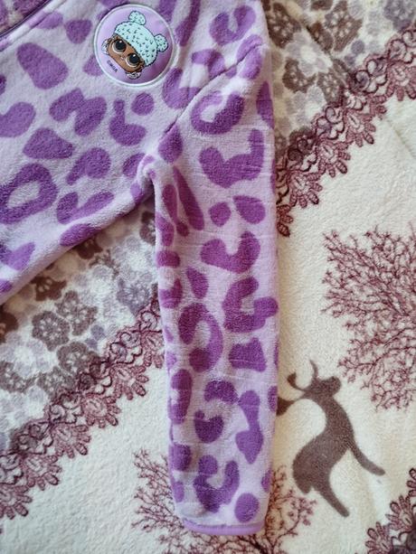 Predám mikinku č.122/128, lupilu,128