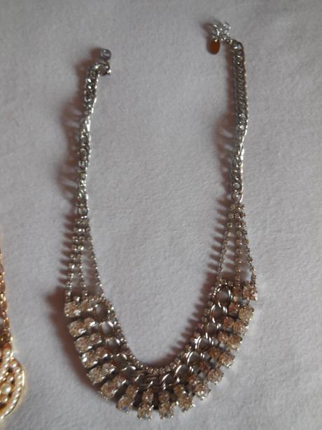 Spoločenský nahrdelník, 