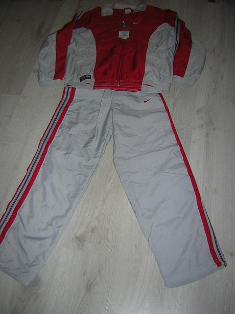 Súprava zn. nike vel. 152, nike,152