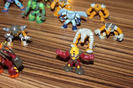 Gormiti 17 figúrok,