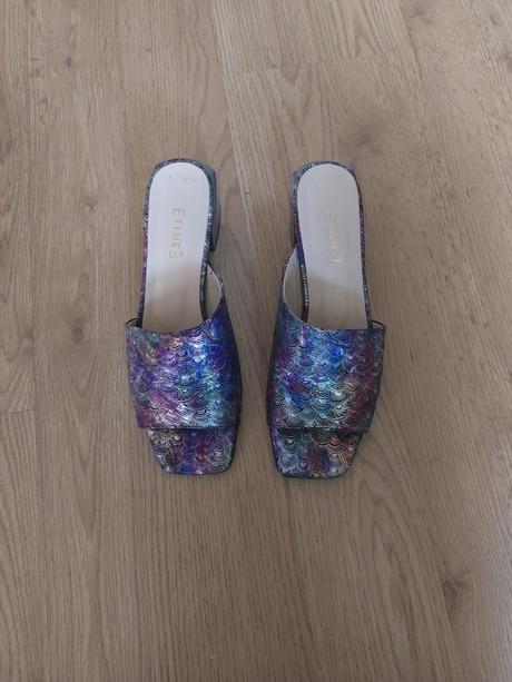 Krásne sandálky, 38