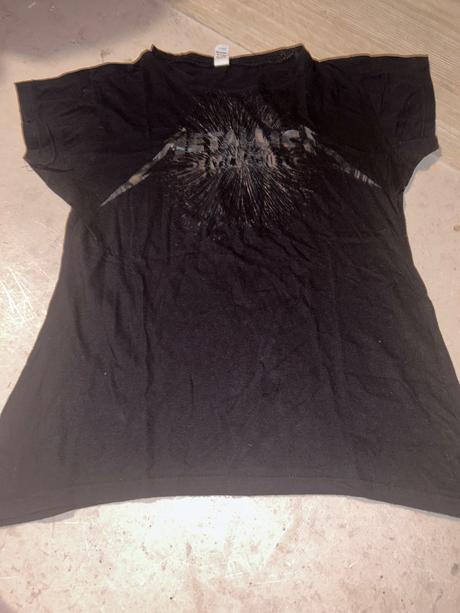 Tričká znackove, m