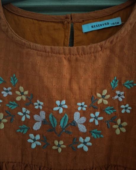 Vyšívané šaty, reserved,110