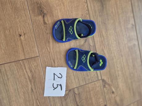 Sandále, decathlon,25
