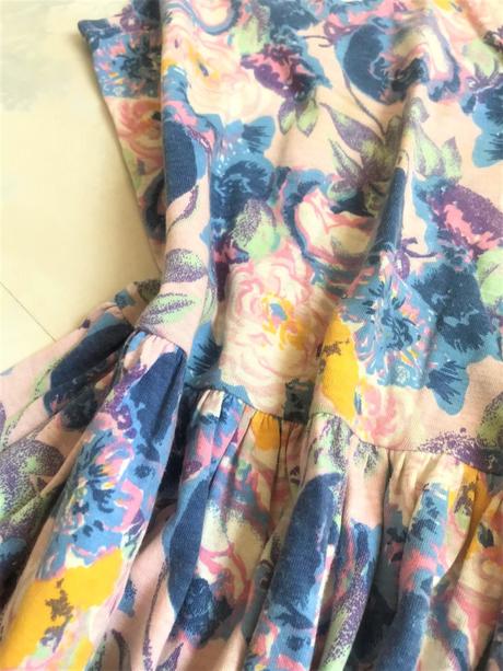 Tričkové šaty, 128