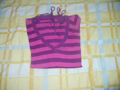 Dámsky krásny fialovo - ružový pružkovaný svetrík, fishbone,m