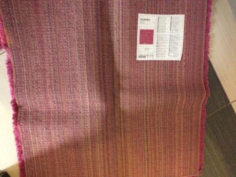 Koberec, vysoký vlas, cyklámenová, 80x80 cm, 10 eu, 