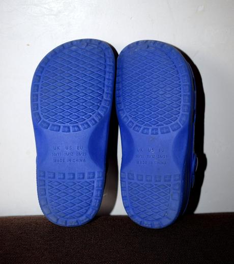 Modré šľapky, f&f,28