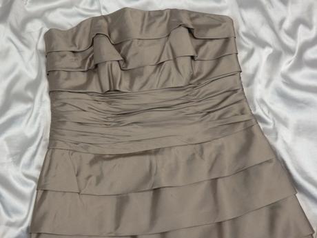 Kvalitné spoločenské šaty, monsoon,38