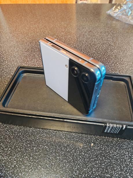 Samsung galaxy z flip 4, samsung