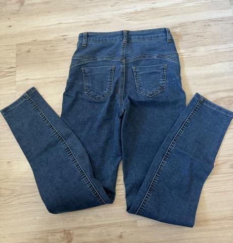 Dievčenské/dámske rifle, calzedonia,s