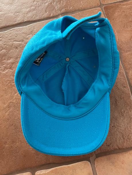 Šiltovka modra, 122