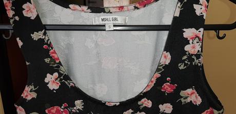 Letné šaty s kvetinami, gate,s