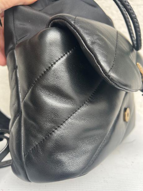 Pinko ruksak cierny kozeny plus latka pc 400, pinko