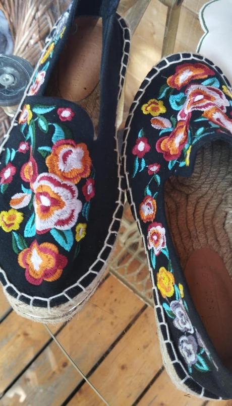 Dámske espadrilky s kvetinovou výšivkou, 36