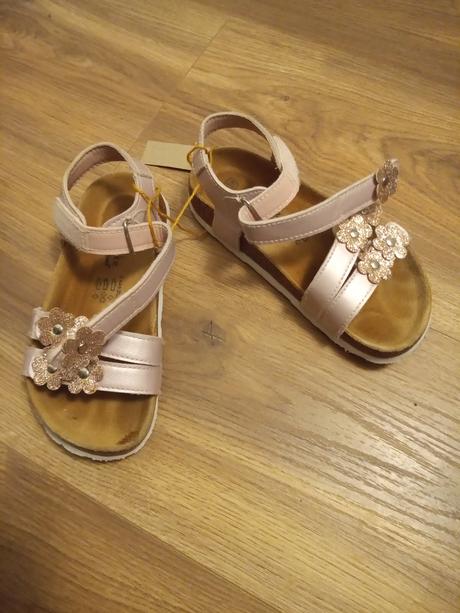 Sandale v 28, cupcake,28