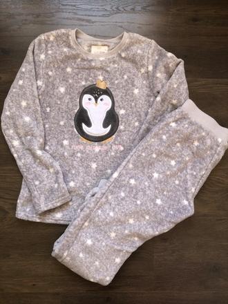 Hrubšie pyžamo, f&f,140