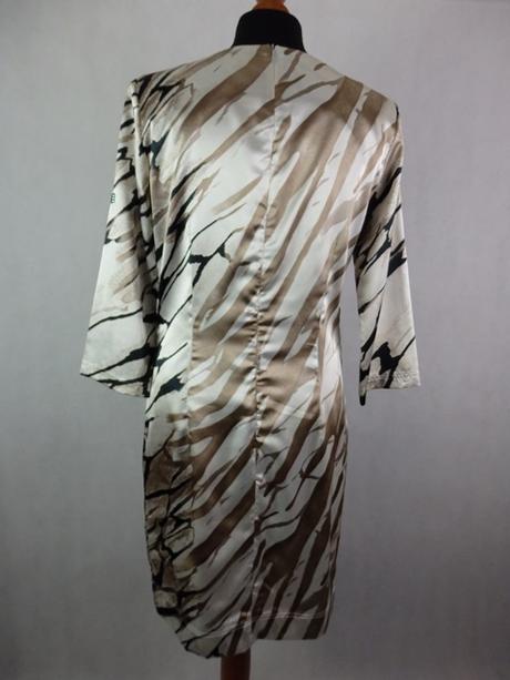 Luxusné saténové šaty, 38