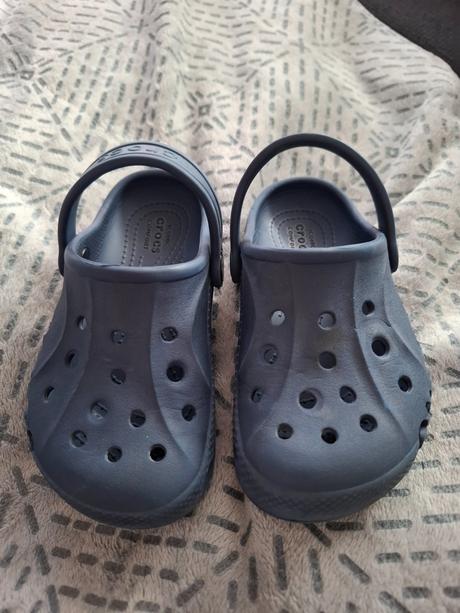 Crocs, crocs,27