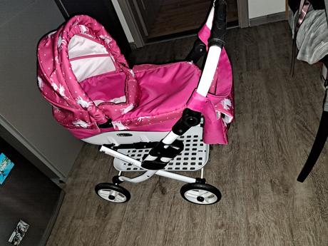 Kočík pre bábiky, 