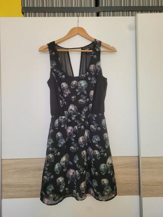 Saty s odhalenym chrbatom, m