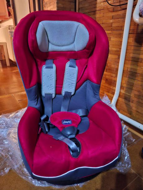 Autosedačka chicco, chicco