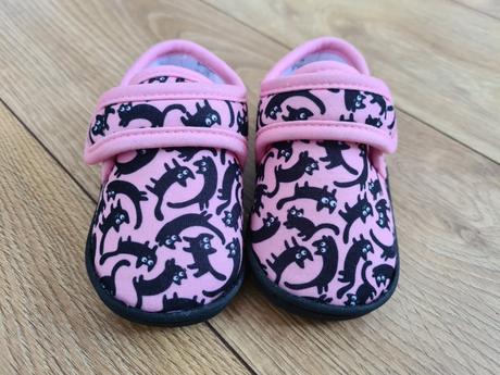 Nové papučky dedoles, 23