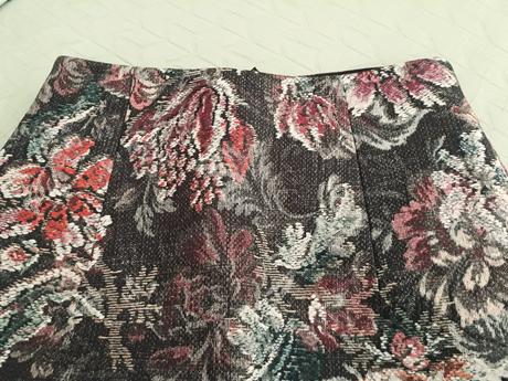 Predám krásnu, novú dámsku sukňu "s", pietro filipi,s