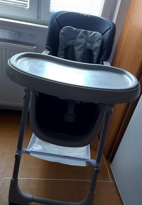 Momi gojo sivá jedálenská stolička,