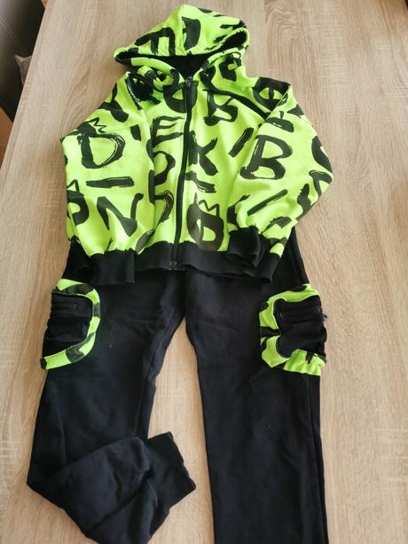 Tepláková súprava, 134