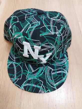 Šiltovka  veľkosť 57 cm, 