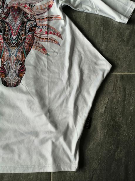 Biele pohodlné šaty bioga, s koňom, vm, m