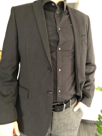 Pánsky oblek pruhovaný čierny, c&a,46