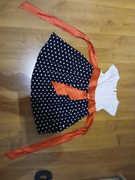 Krásne šaty pre dievčatko, 110