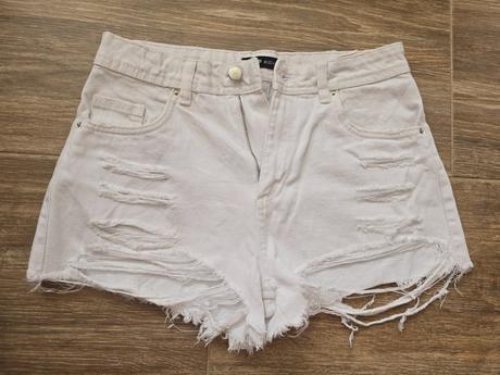 Šortky č.36, 36