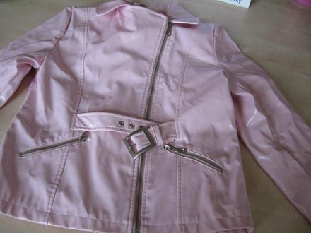 Dievčenská ružová koženka, 152