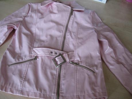 Dievčenská ružová koženka, 152