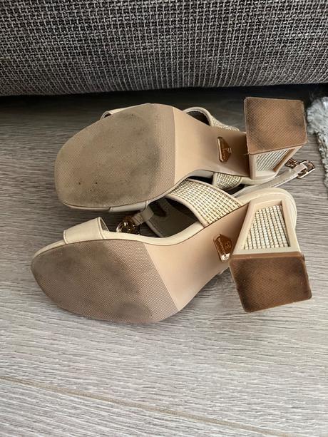 Sandalky na opätku laura biagotti, veľkosť 35, 35