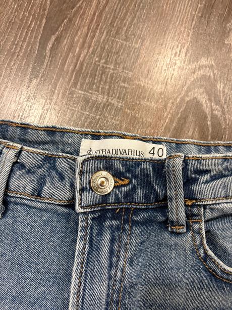 Stradivarius štylove damske riflove kratasy l, stradivarius,l