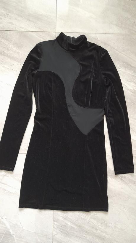 Čierne šaty, bershka,m