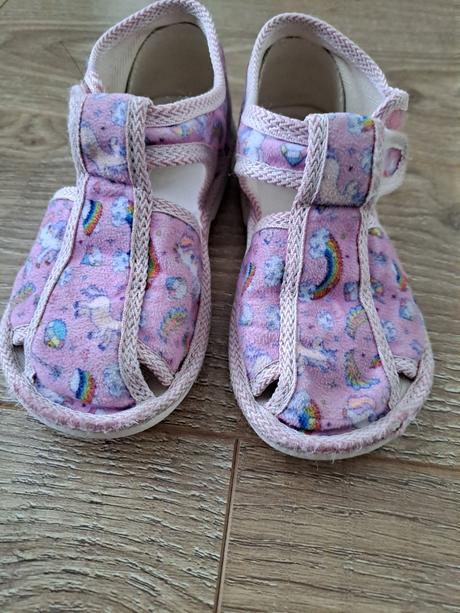 Papučky manik jednorožec, manik,26