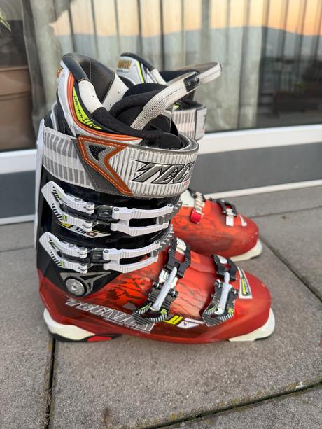 Tecnica lyžiarky demon 130, tecnica,27